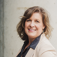 Photo of Lisa Mitchell